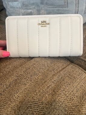 NWT Coach Quilted Accordion Zip Wallet